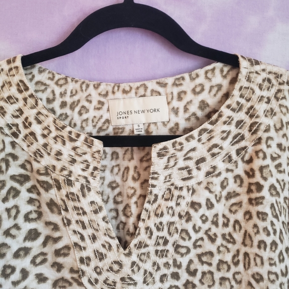 Jones New York tunic. Subtle leopard print, 100% linen. - Picture 2 of 4